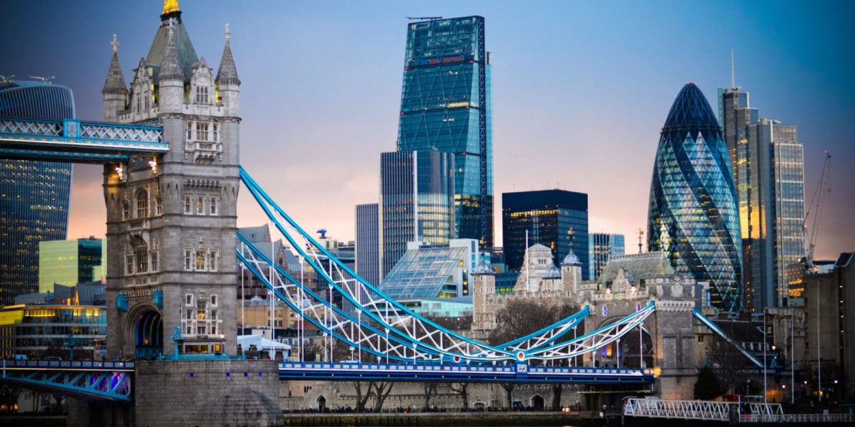 where-to-stay-london-hotels-p-scaled